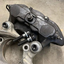 Load image into Gallery viewer, OG9-5 W/Cobalt Brembo Calipers