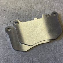 Load image into Gallery viewer, ‘99-‘01 9-5, 900/9-3 Volvo s60R Brembo Brake Adaptor
