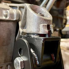 Load image into Gallery viewer, ng900/og93 Lower Transmission Mount
