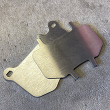 Load image into Gallery viewer, Volvo R Caliper Shims
