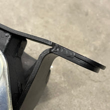 Load image into Gallery viewer, 900/9-3 Motor Mount
